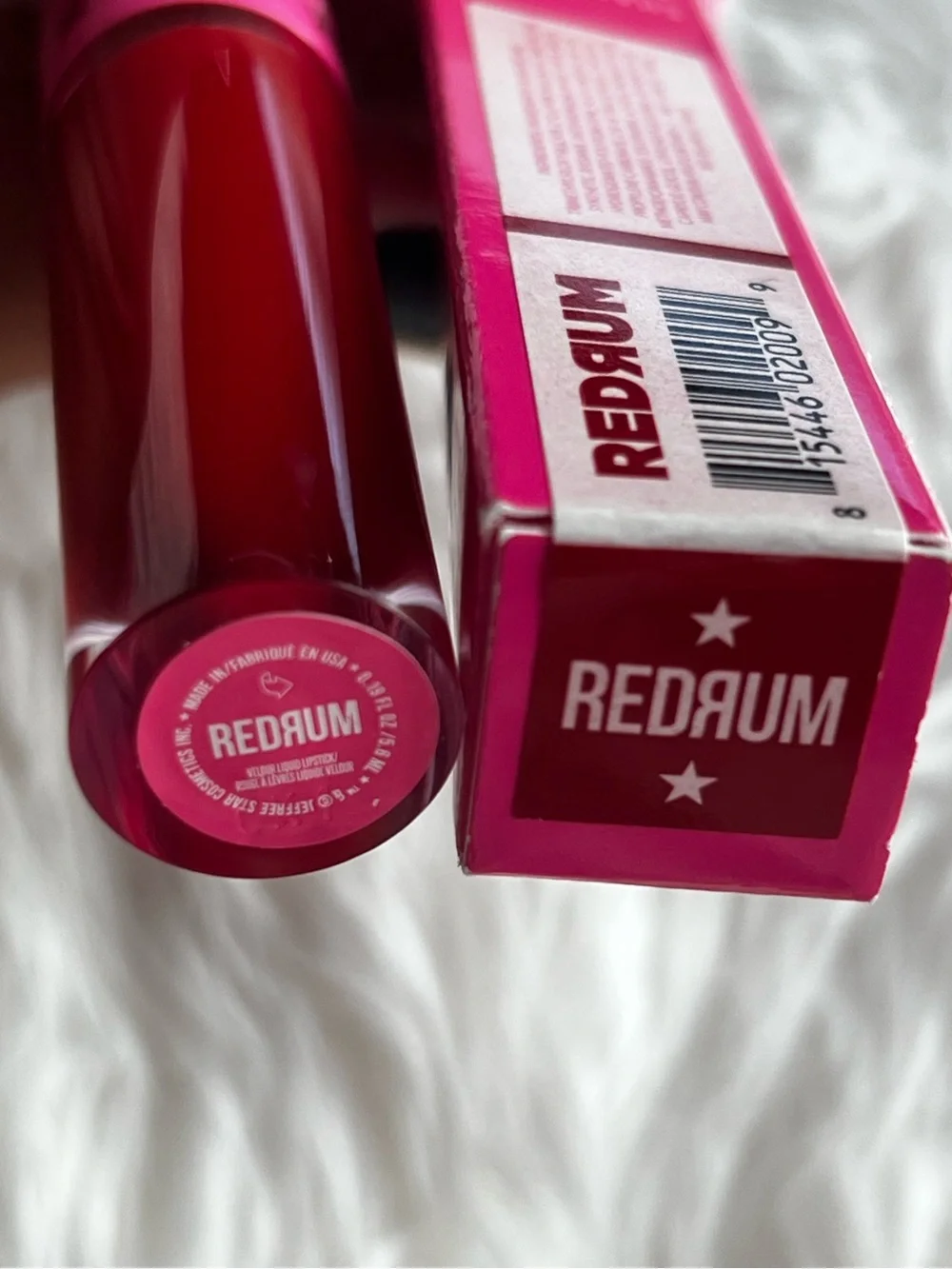 Jeffree star velour liquid lipstick in redrum